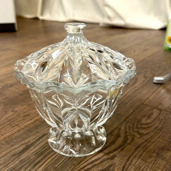 JG Durand Crystal Bowl w Lid Candy Dish - Picture 7 of 8